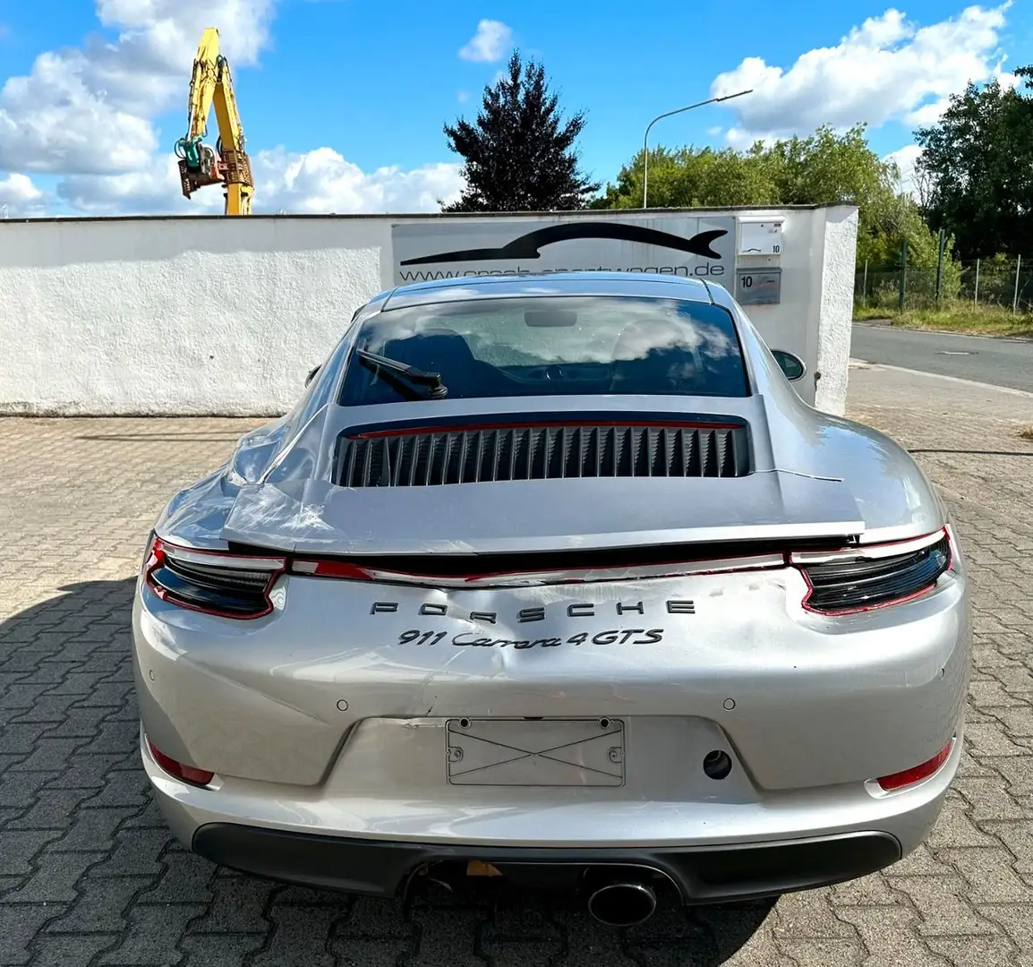 Porsche 991 .2 Carrera 4 GTS Coupé PDK Plateado - 1
