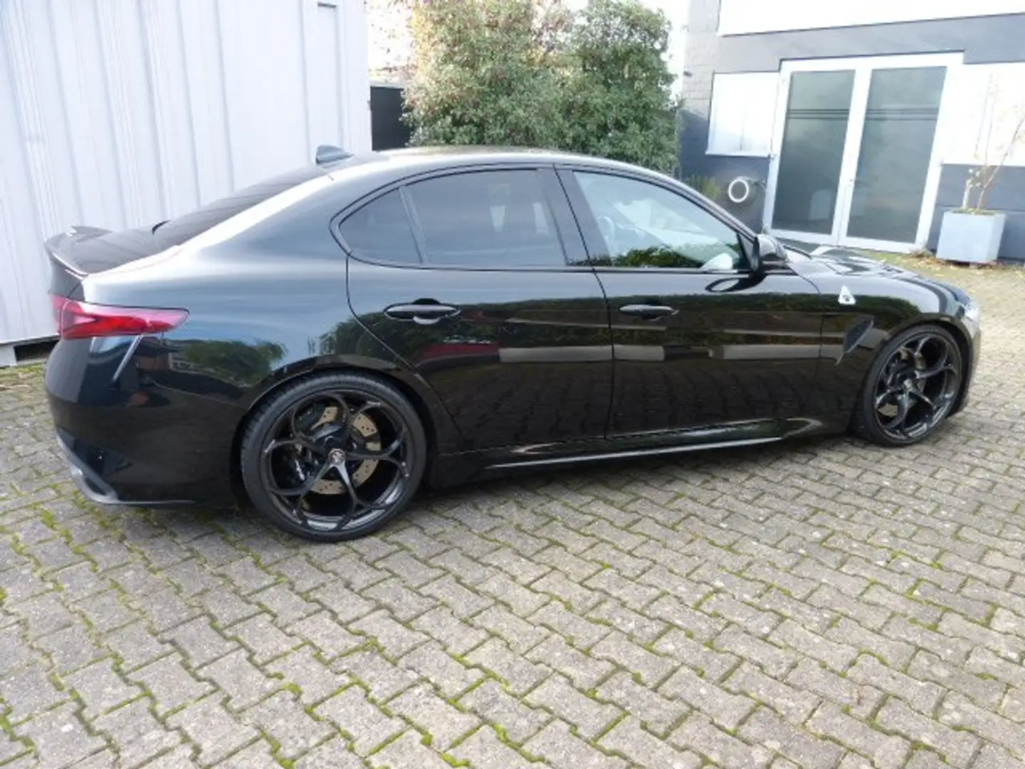 Alfa Romeo Giulia Giulia 2.9 V6 Bi-Turbo Quadrifoglio Schwarz - 2