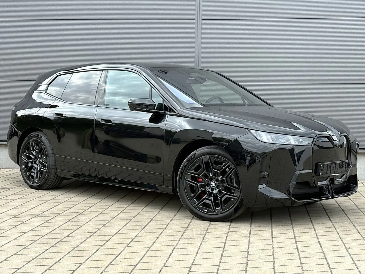 BMW iX 60 xDrive M Sport Pro*Pano*2-Achs°*Sitzbelüft Schwarz - 2
