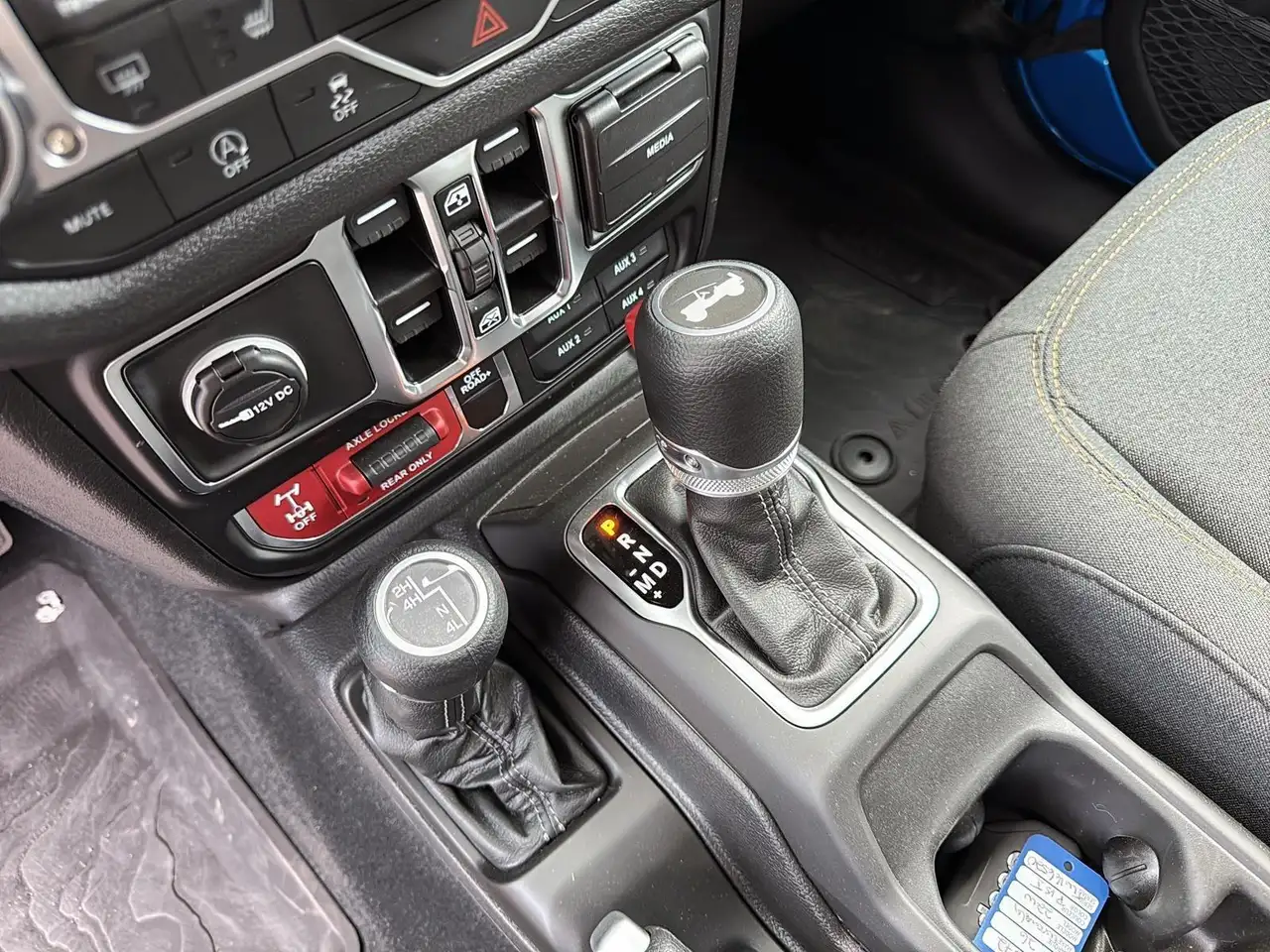 Jeep Wrangler снимка Jeep Wrangler