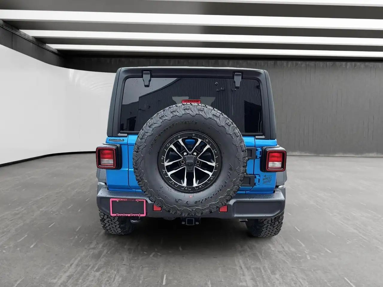 Jeep Wrangler снимка Jeep Wrangler