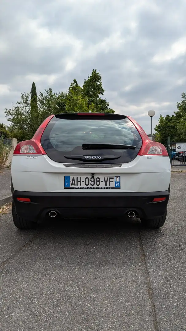 Volvo C30 2.4L 170 Momentum - 1