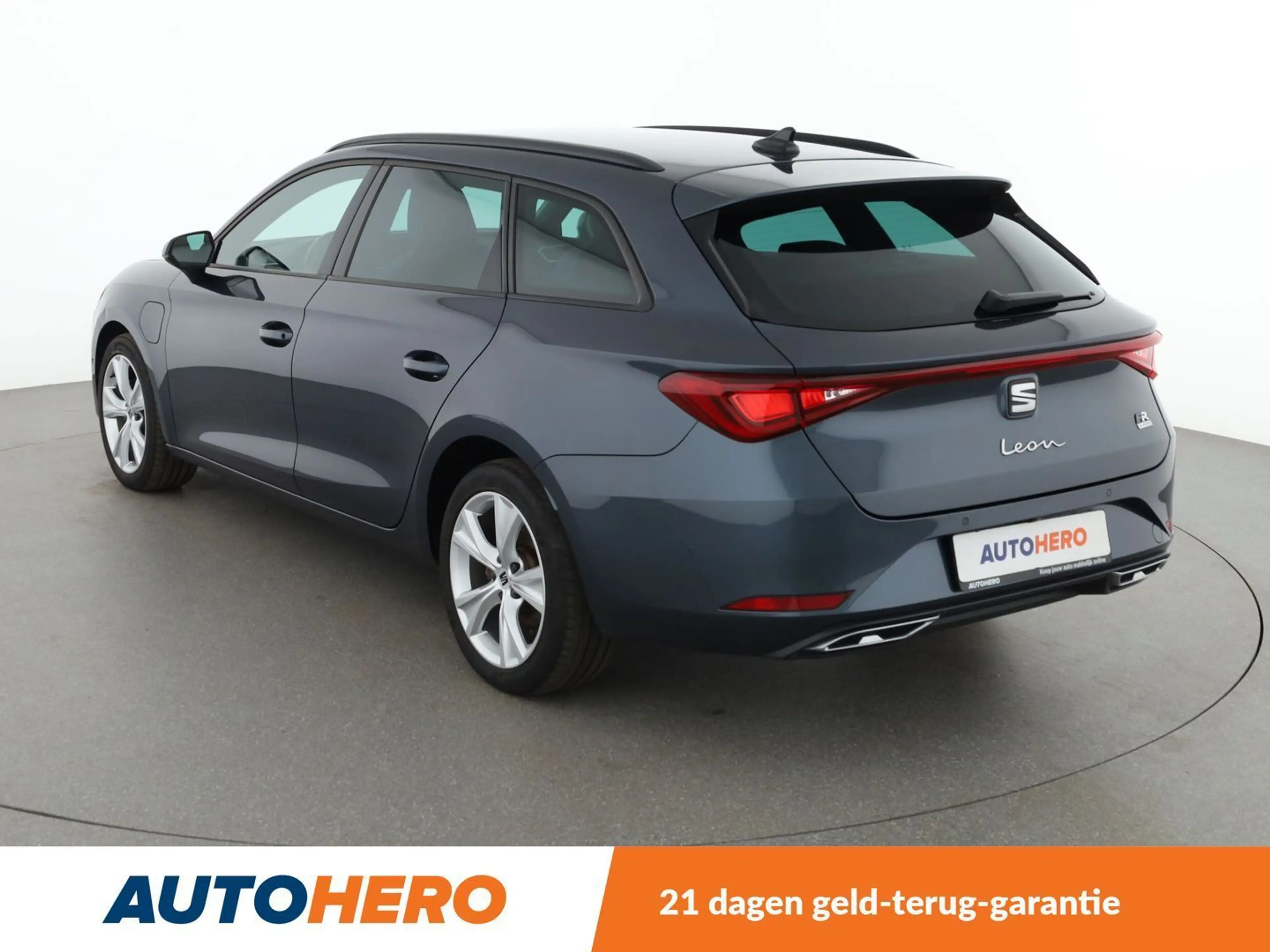 SEAT Leon e-Hybrid 1.4 TSI e-HYBRID FR — photo 4