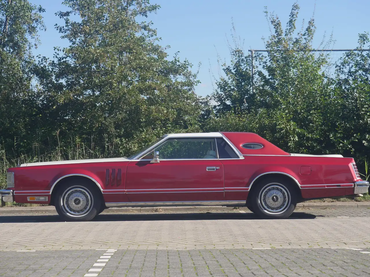 Lincoln Continental Mark V, foto 8