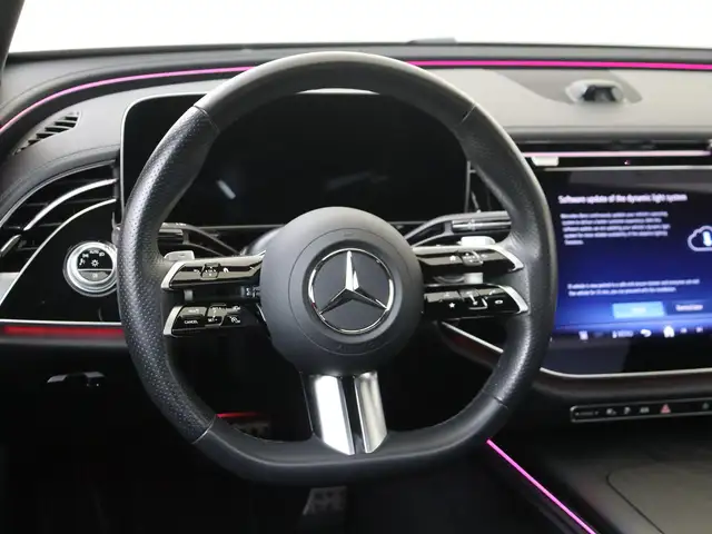 Mercedes-Benz E-Class view 10