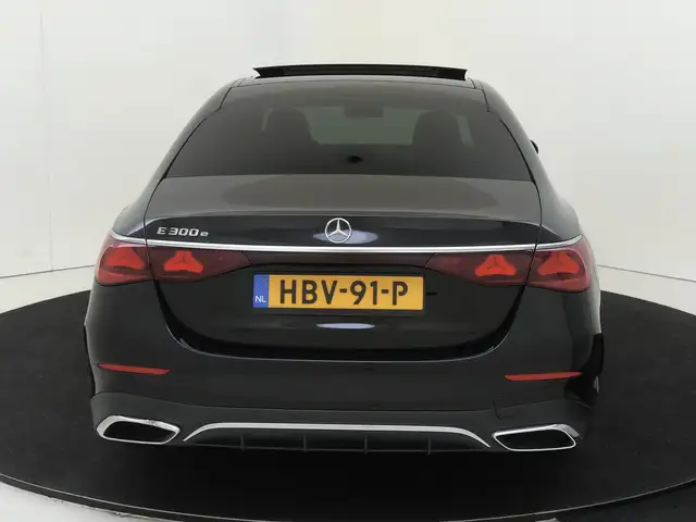 Mercedes-Benz E-Class view 7