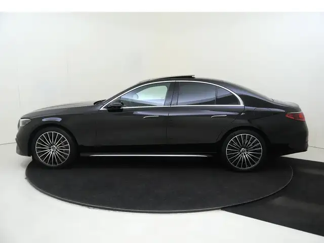 Mercedes-Benz E-Class view 8