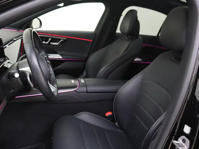 Mercedes-Benz E-Class view 11