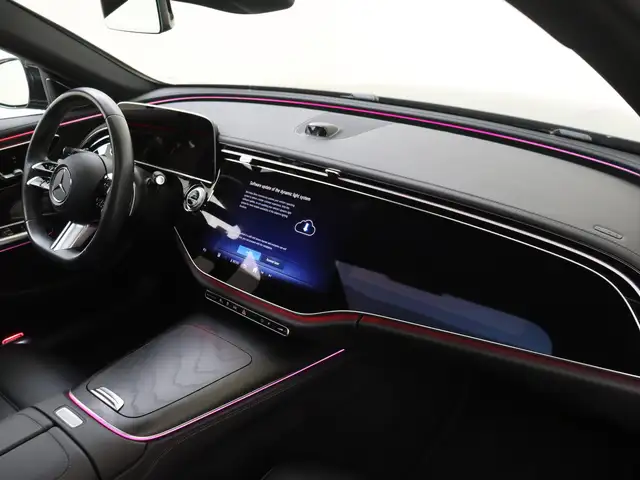 Mercedes-Benz E-Class view 5