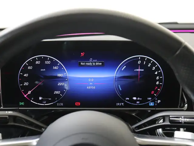 Mercedes-Benz E-Class view 12