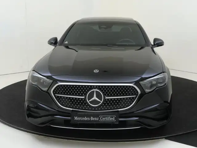 Mercedes-Benz E-Class view 6