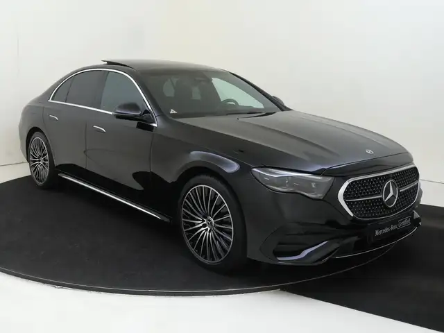 Mercedes-Benz E-Class view 2