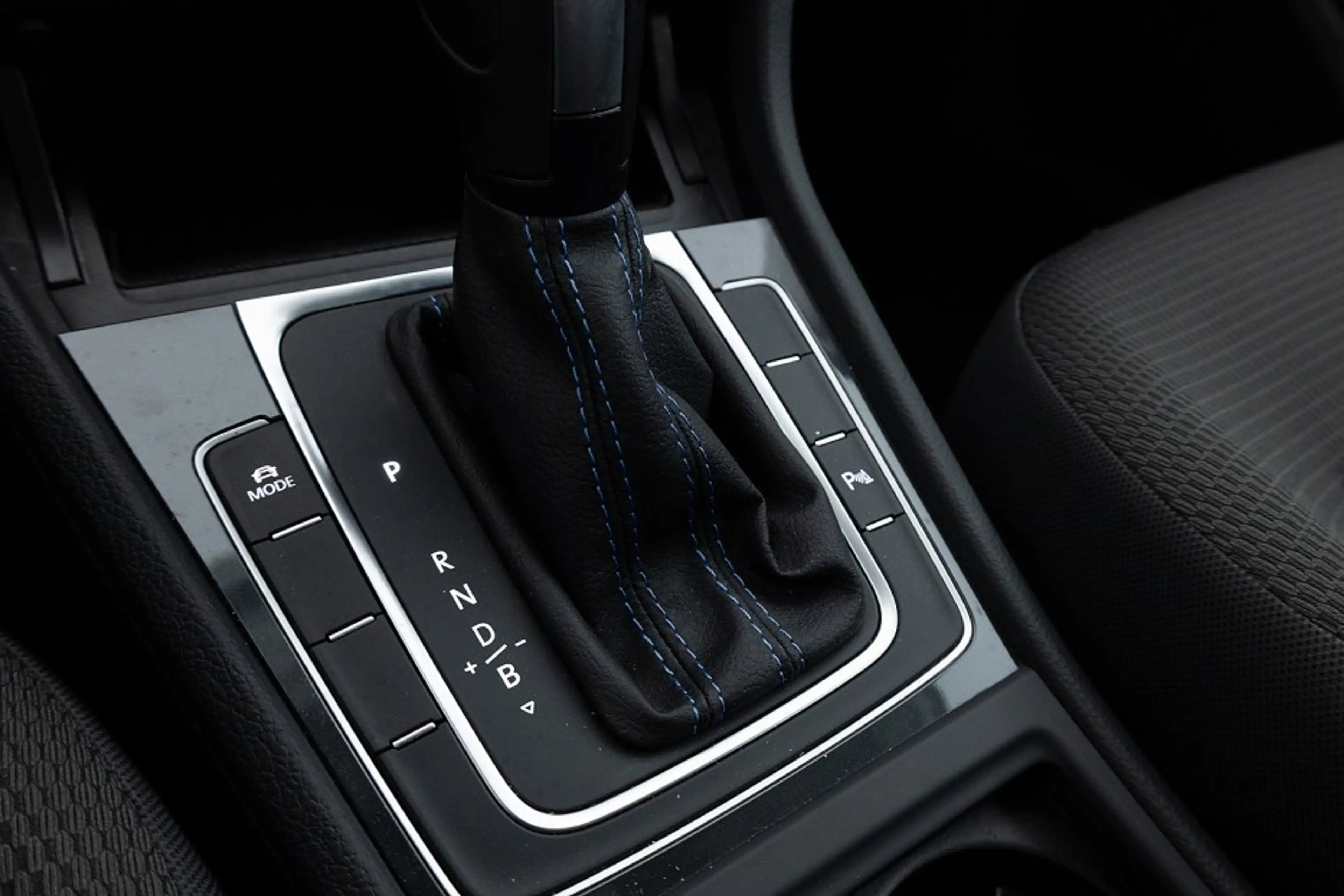 Volkswagen e-Golf E-DITION *SOH 90%* LED | VELGEN | NAVI ✅ 1e Eigena — photo 14
