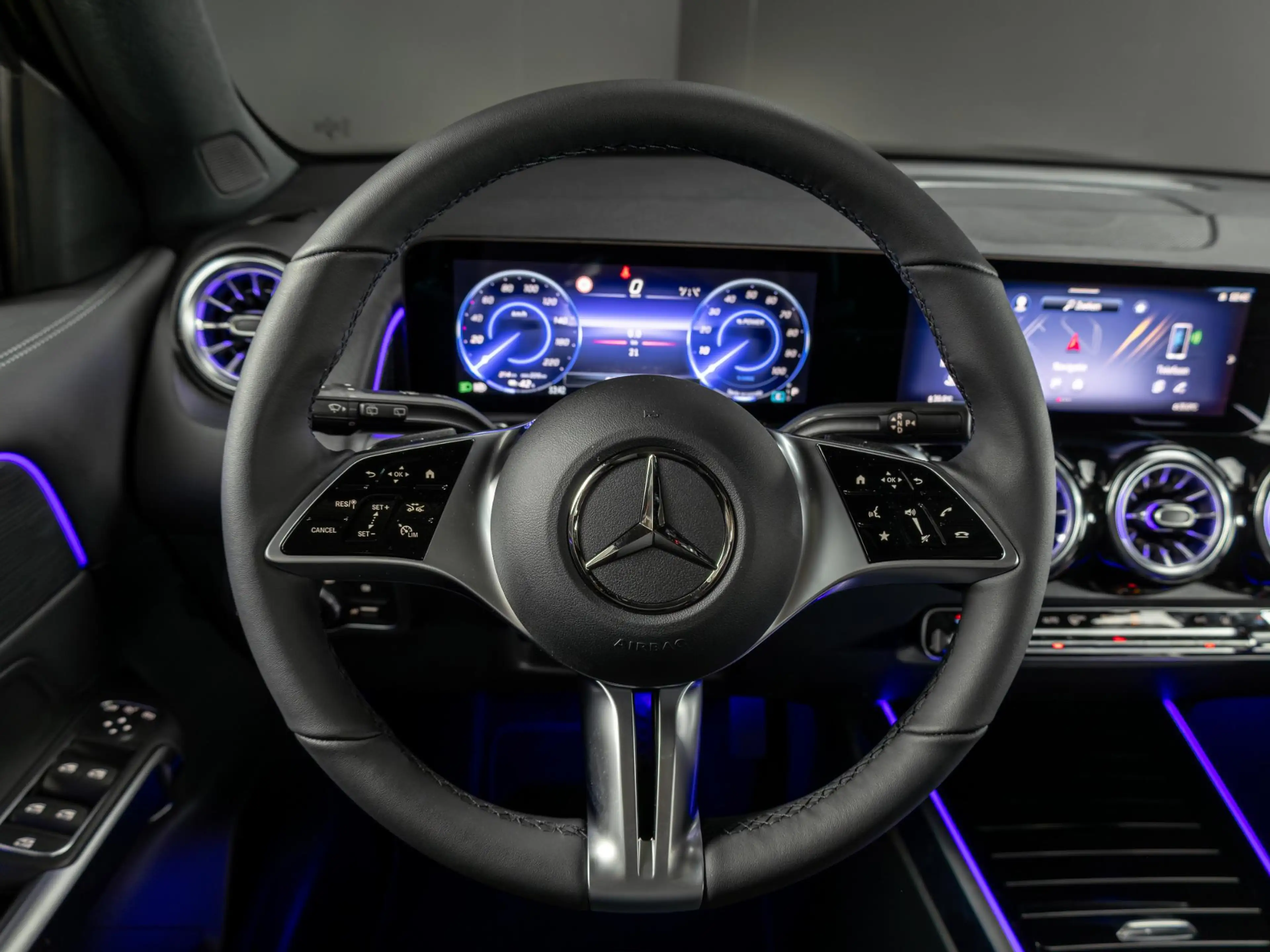 Mercedes-Benz EQB 250 250+ Business Solution Luxury 71 kWh Panorama dak — photo 13