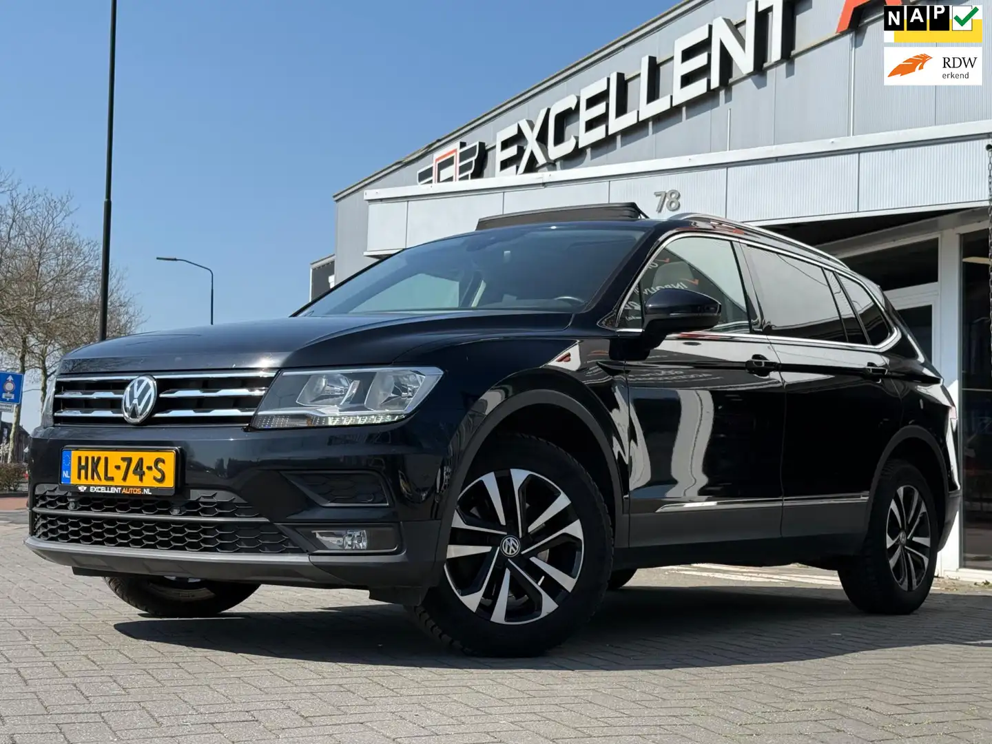 Volkswagen Tiguan Allspace 1.5 TSi ACT DSG7 IQ.Drive | Panoramadak Schwarz - 1
