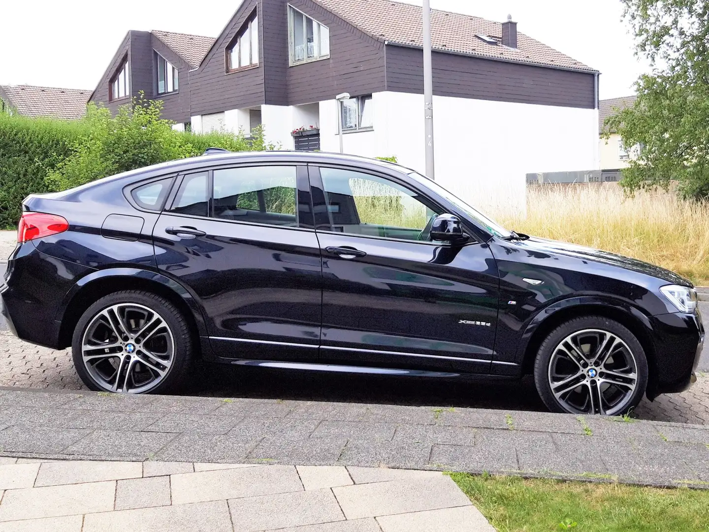 BMW X4 X4 xDrive35d Aut. M Sportpaket Schwarz - 1