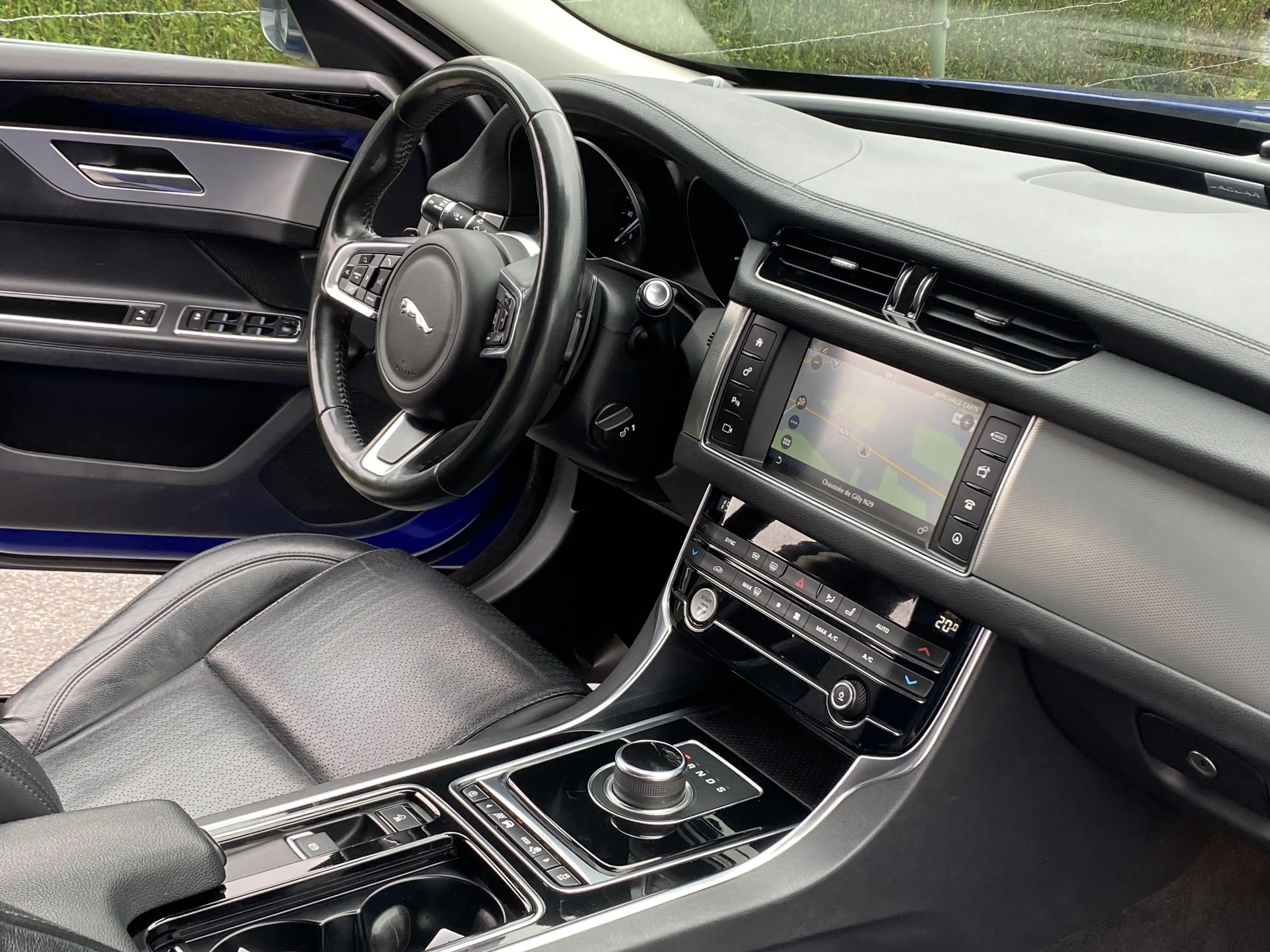 Jaguar XF 2.0 D 163 Cv E-Performance - Automatique ! — photo 11