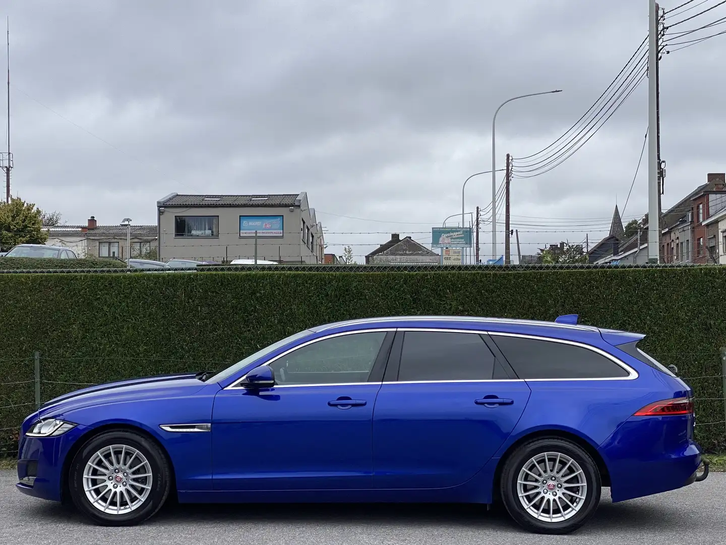 Jaguar XF 2.0 D 163 Cv E-Performance - Automatique ! Bleu - 2