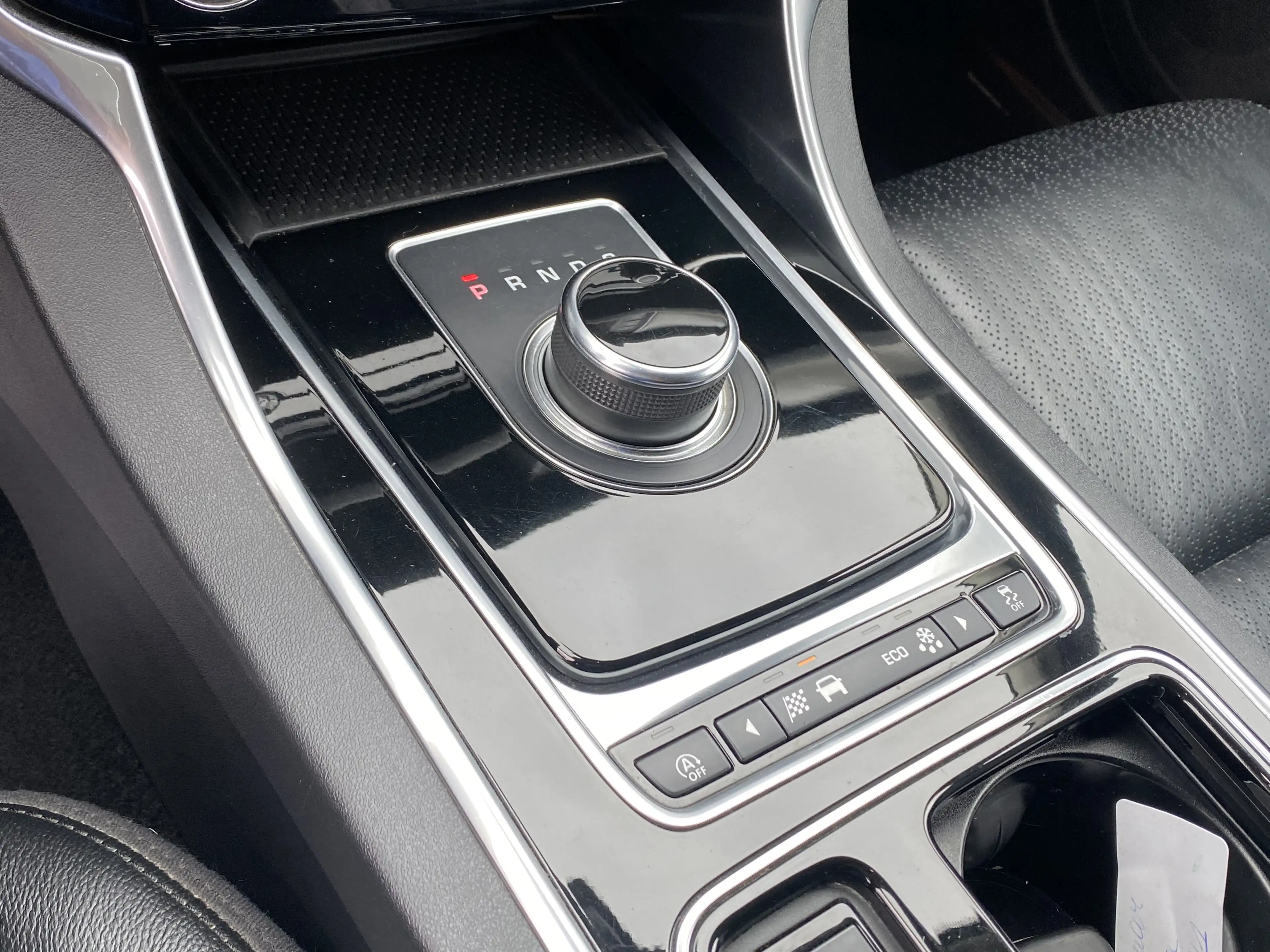 Jaguar XF 2.0 D 163 Cv E-Performance - Automatique ! — photo 13