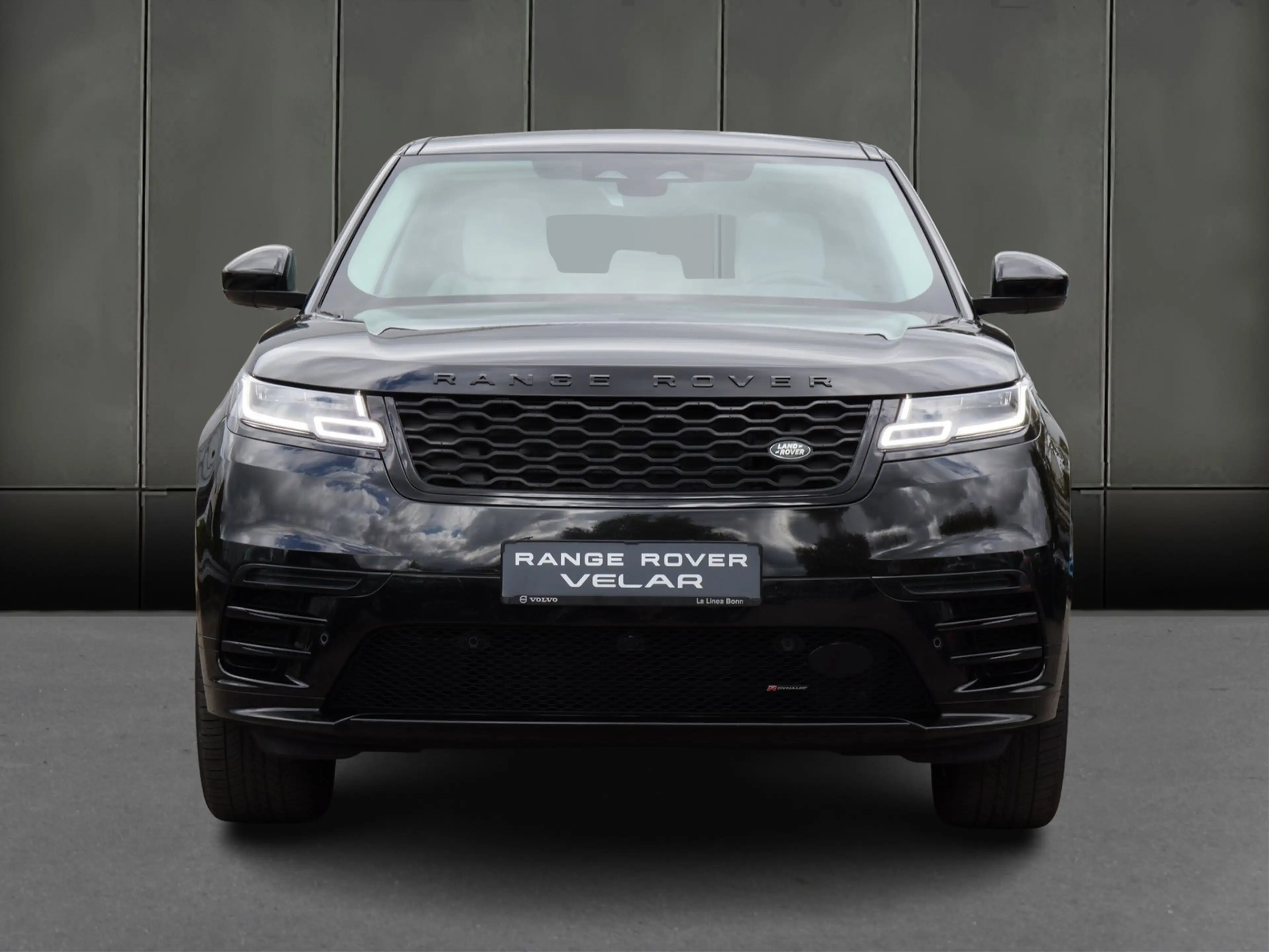 Land Rover Range Rover Velar D200 R-Dynamic SE — photo 6