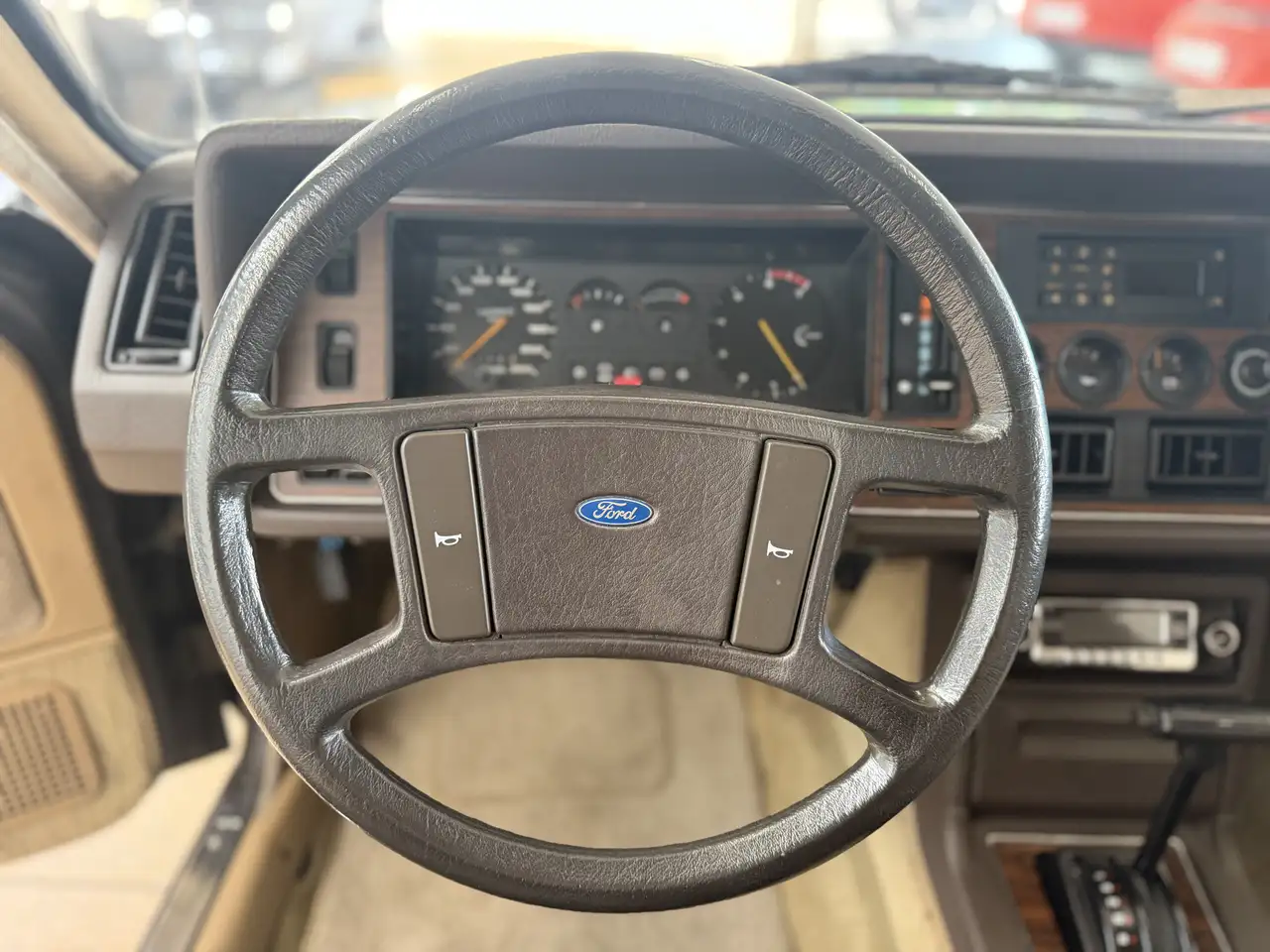 Ford Granada 2,8i Ghia*VOLL-RESTAURIERT*, foto 8