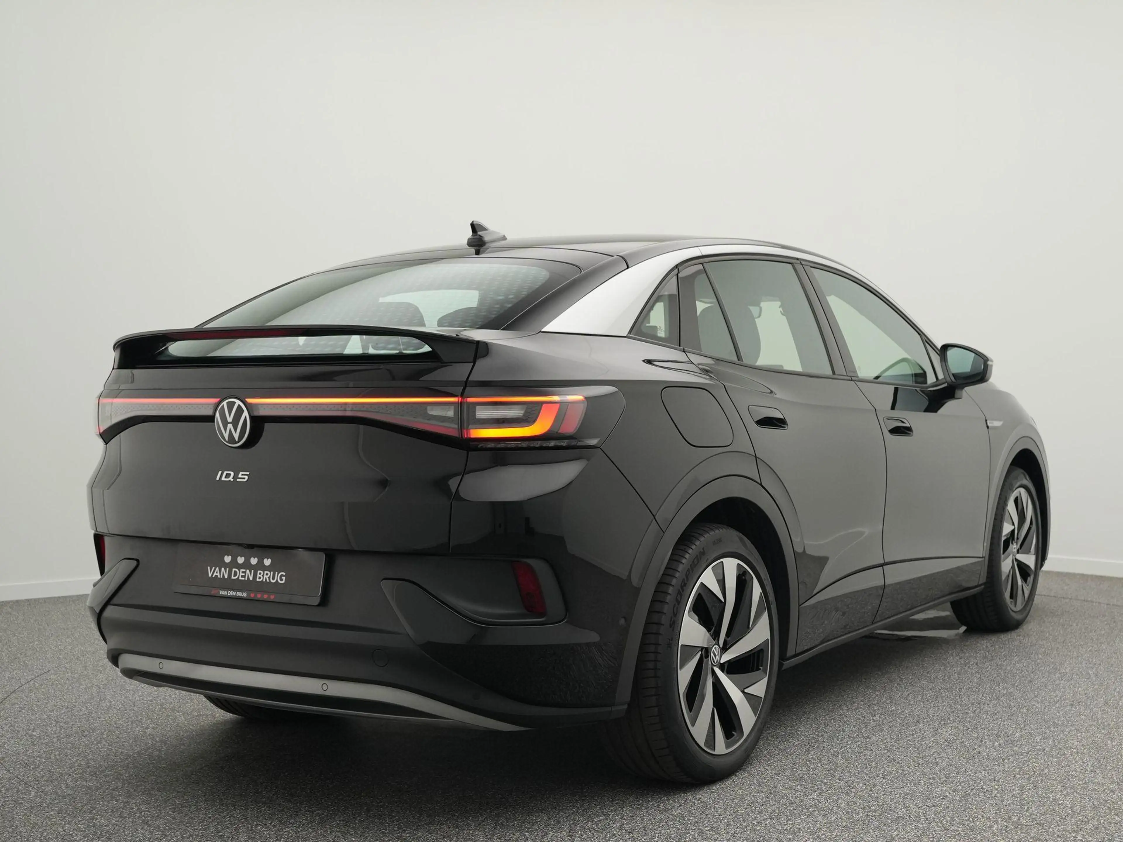 Volkswagen ID.5 Pro 77kWh 204pk | SOH 96% | Navigatie | Cruise con — photo 2