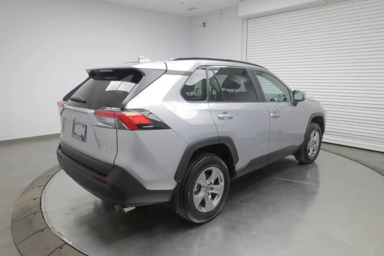 Toyota RAV 4 photo Toyota RAV 4