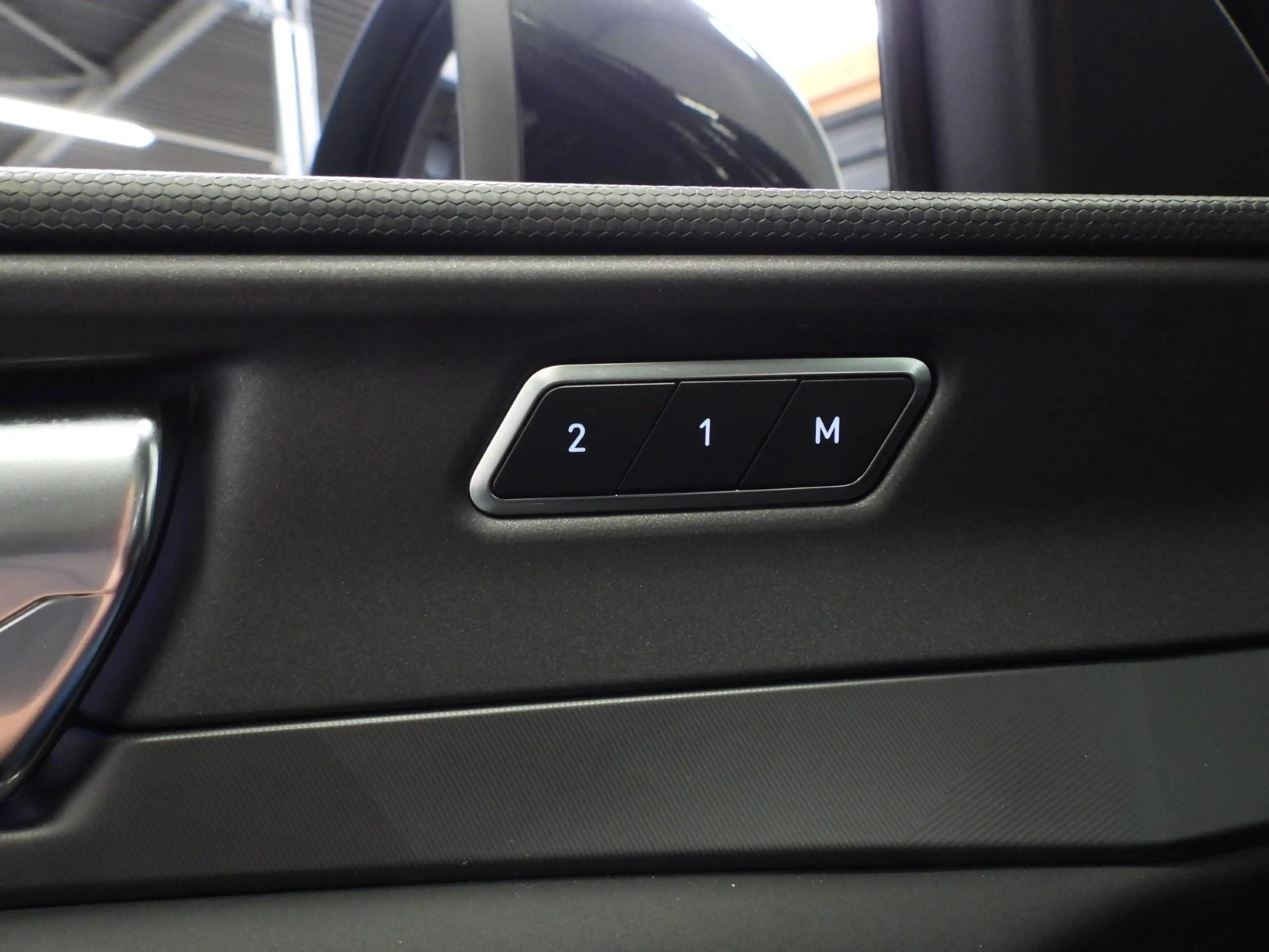 Lynk & Co 01 1.5 PHEV BlackLine TREKH./NAVI/360CAM/SCHUIFDAK/LE — photo 31