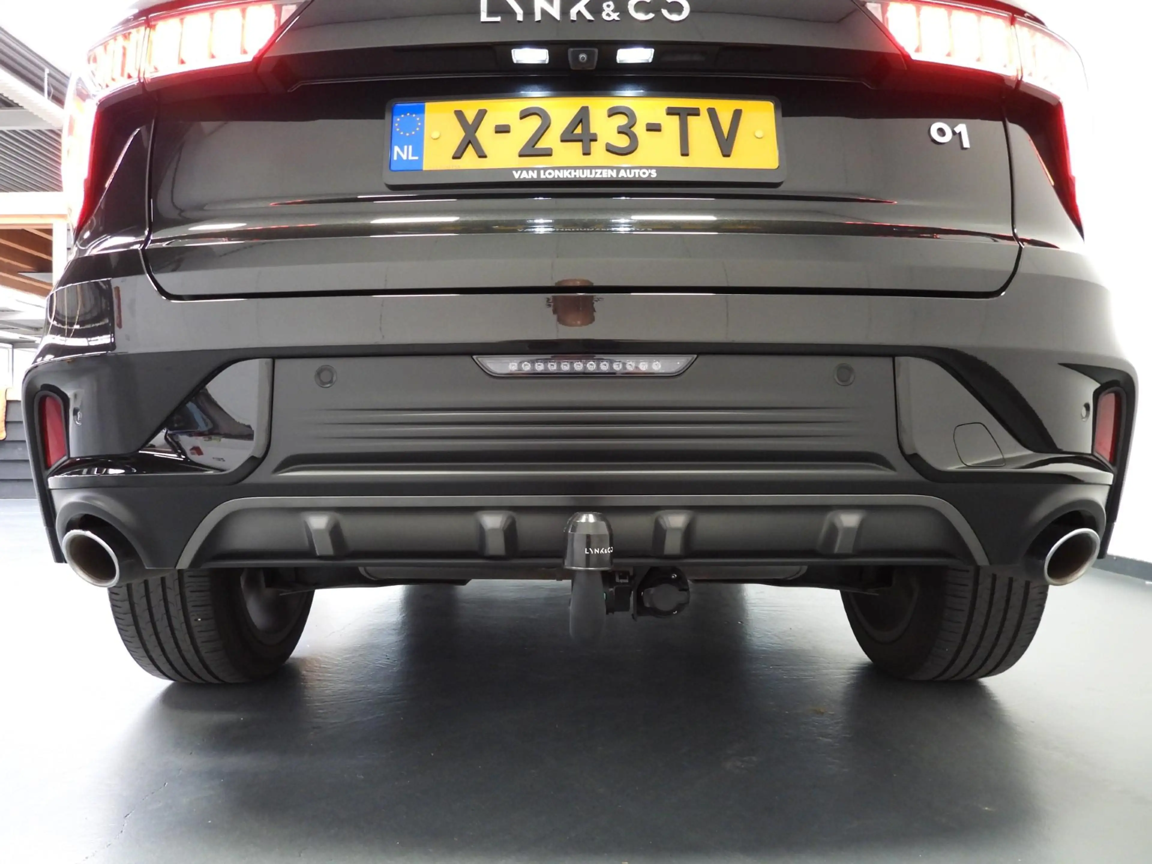 Lynk & Co 01 1.5 PHEV BlackLine TREKH./NAVI/360CAM/SCHUIFDAK/LE — photo 37