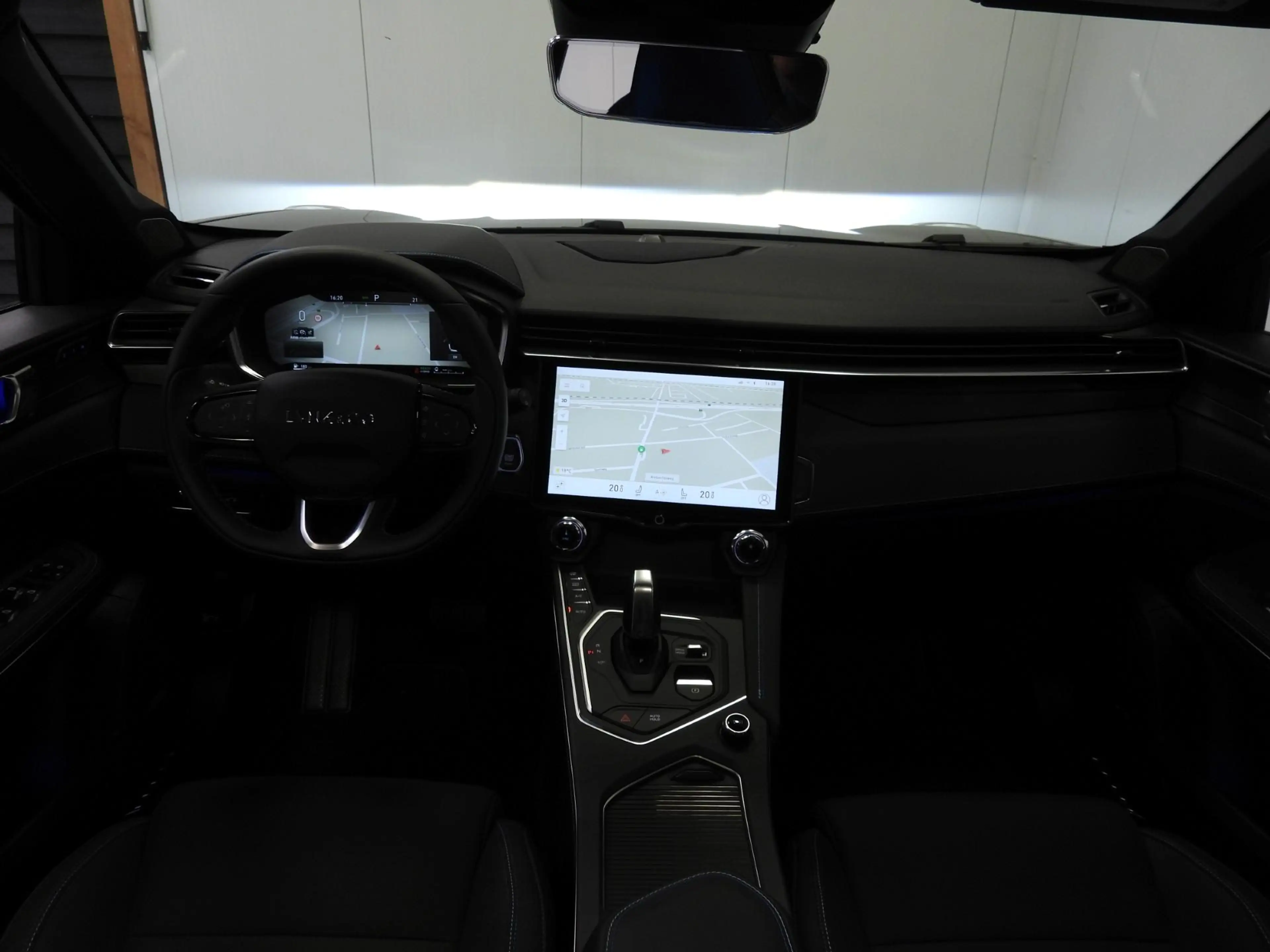 Lynk & Co 01 1.5 PHEV BlackLine TREKH./NAVI/360CAM/SCHUIFDAK/LE — photo 5