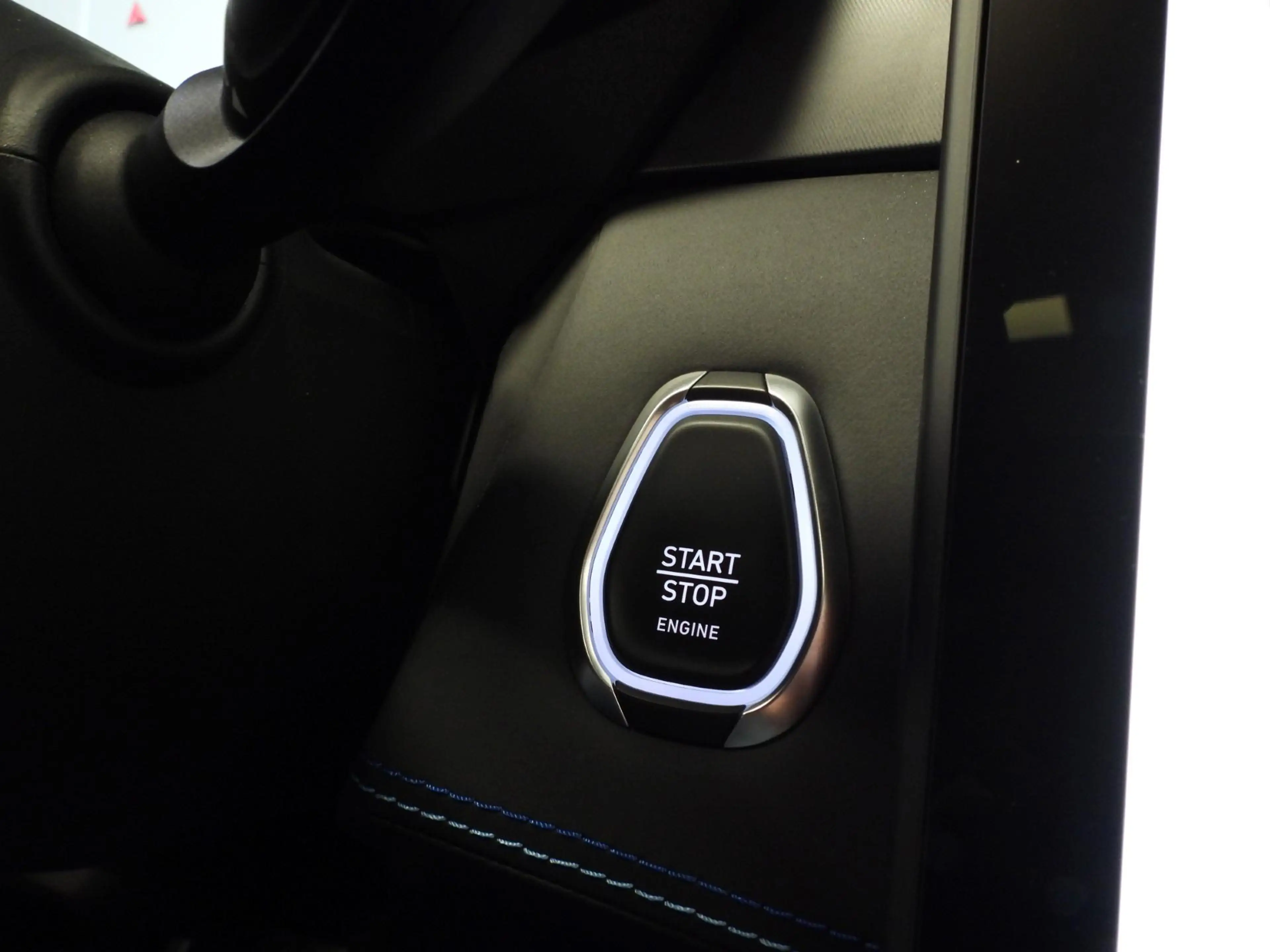 Lynk & Co 01 1.5 PHEV BlackLine TREKH./NAVI/360CAM/SCHUIFDAK/LE — photo 26