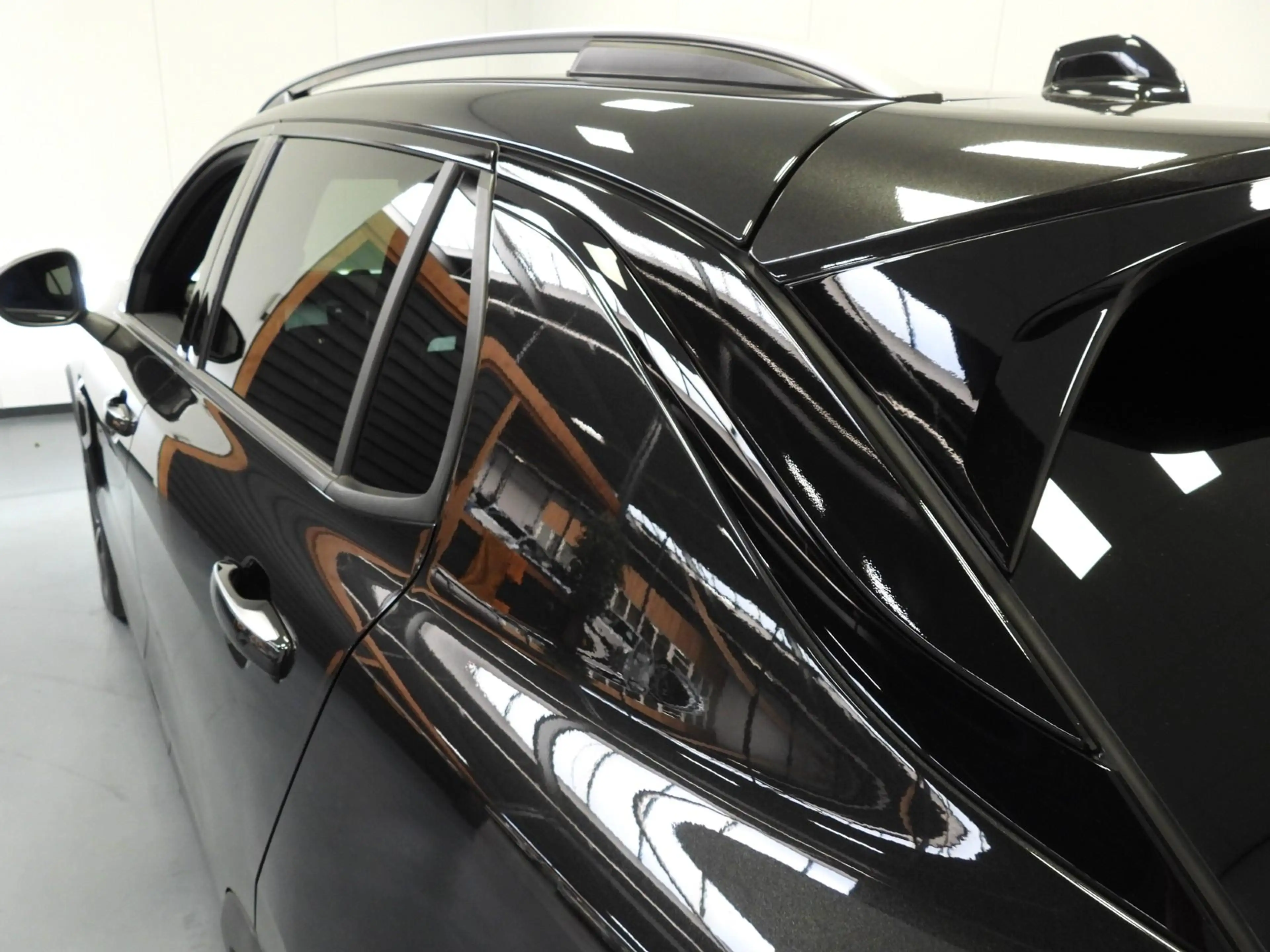 Lynk & Co 01 1.5 PHEV BlackLine TREKH./NAVI/360CAM/SCHUIFDAK/LE — photo 39