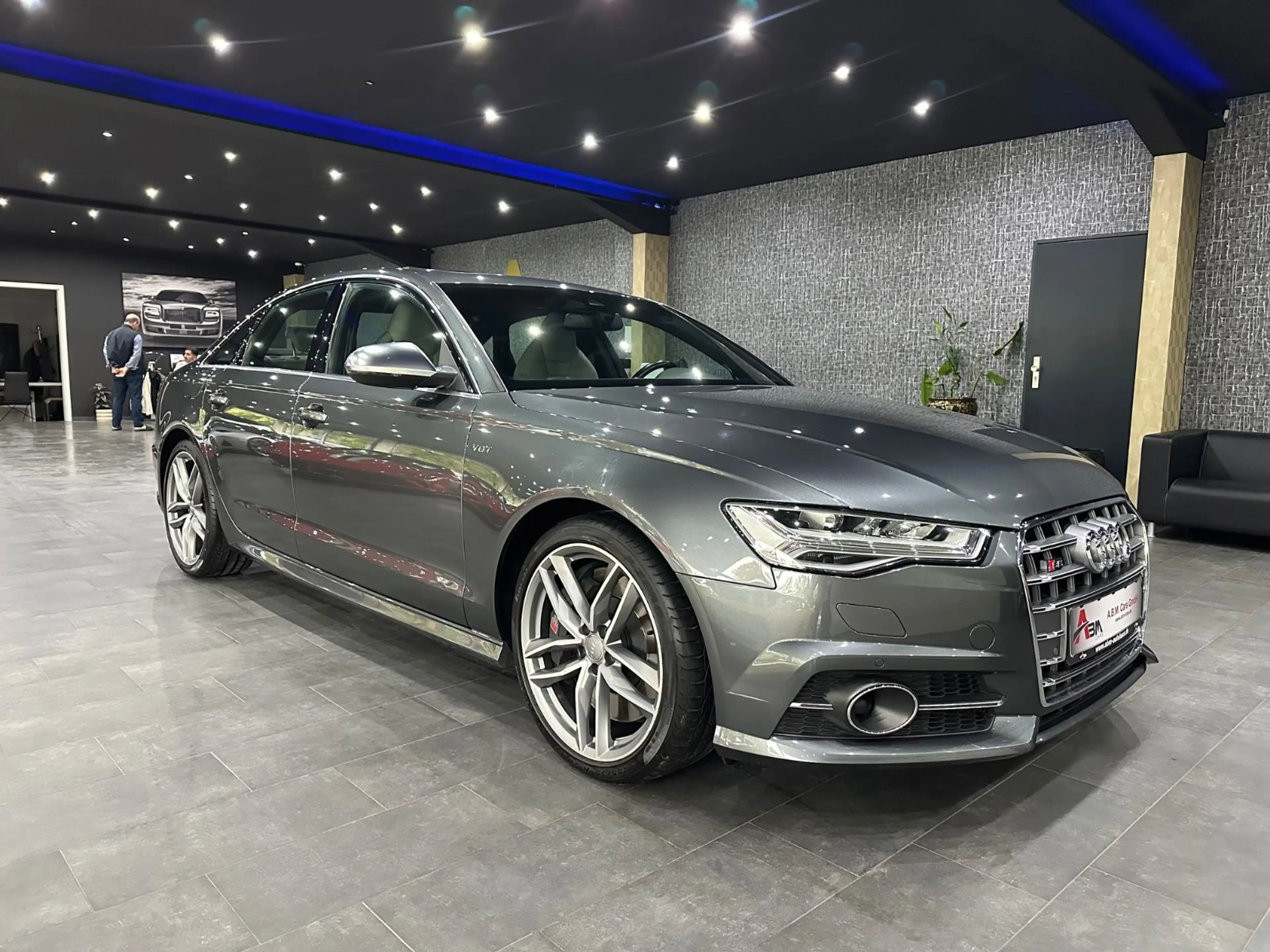 Audi S6 Lim. 4.0 TFSI quattro /BOSE /CARBON /Glasdach — photo 3