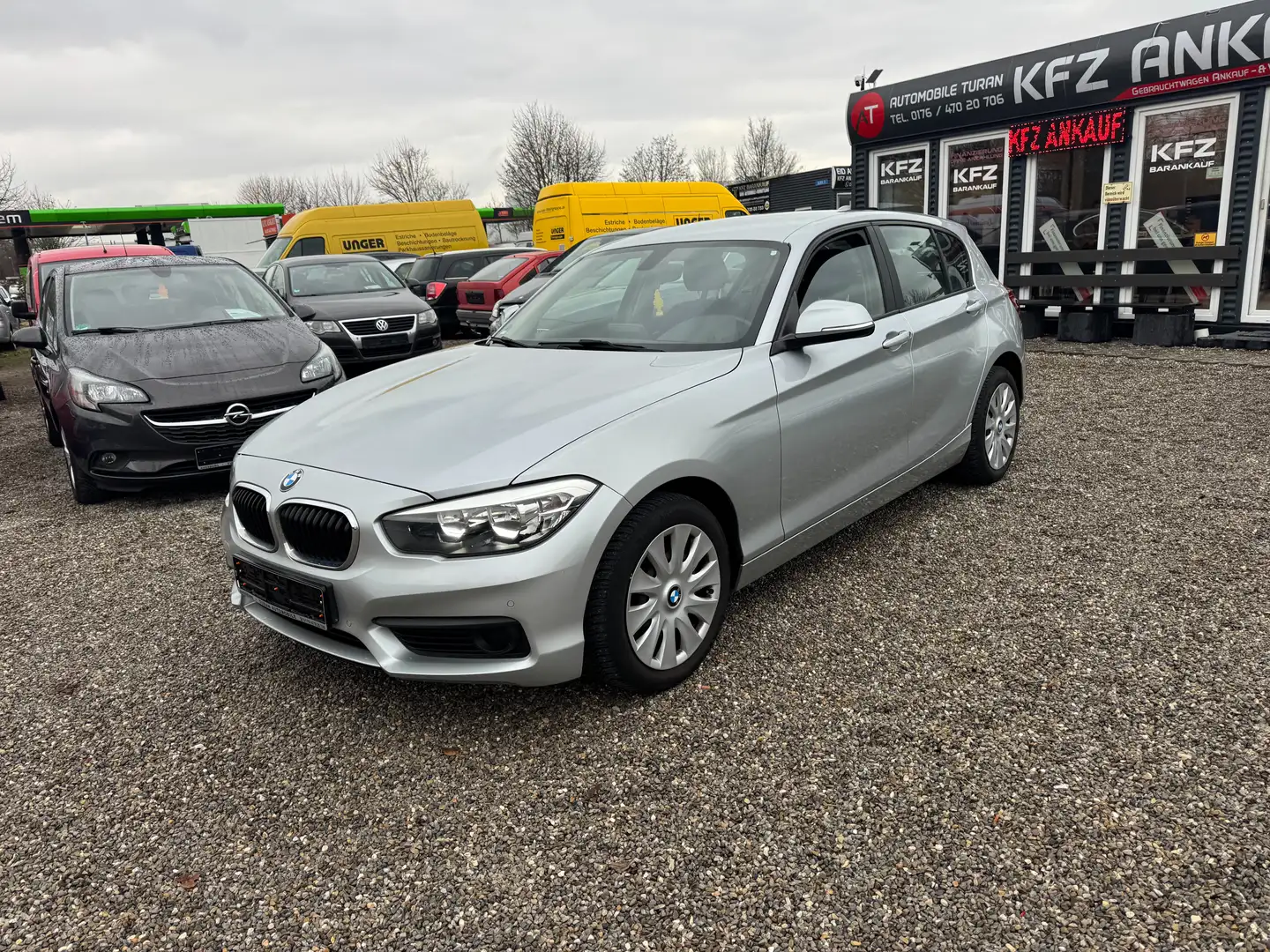 BMW 116 116 1 Limousine 5-trg. KLIMAANLAGE!!89000 !! Gris - 1