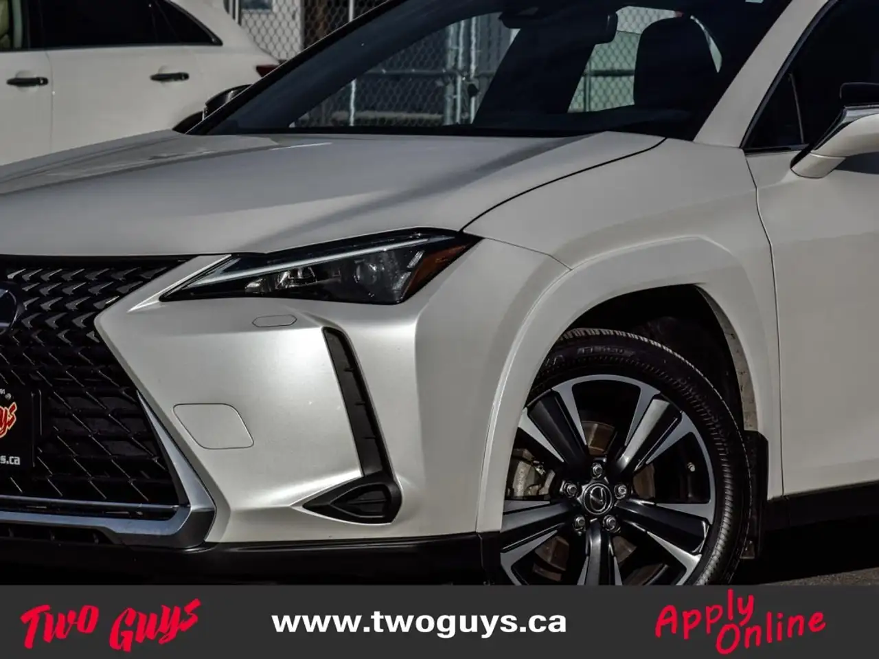 Lexus UX снимка Lexus UX