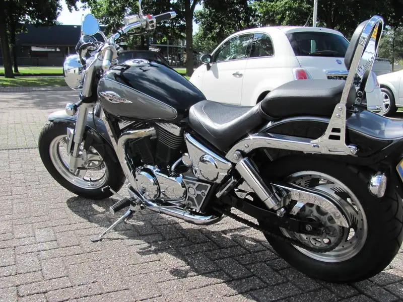 Suzuki VZ 800 - foto 3