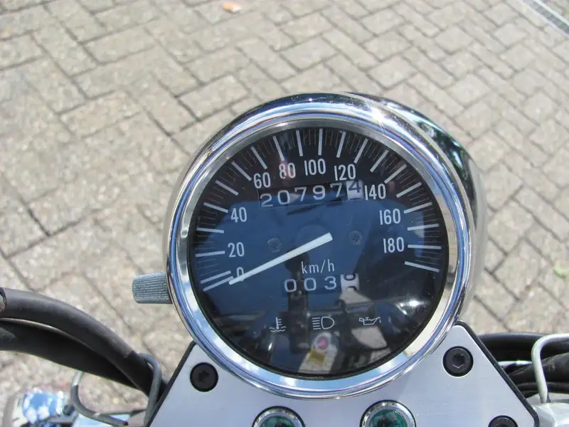 Suzuki VZ 800 - foto 5