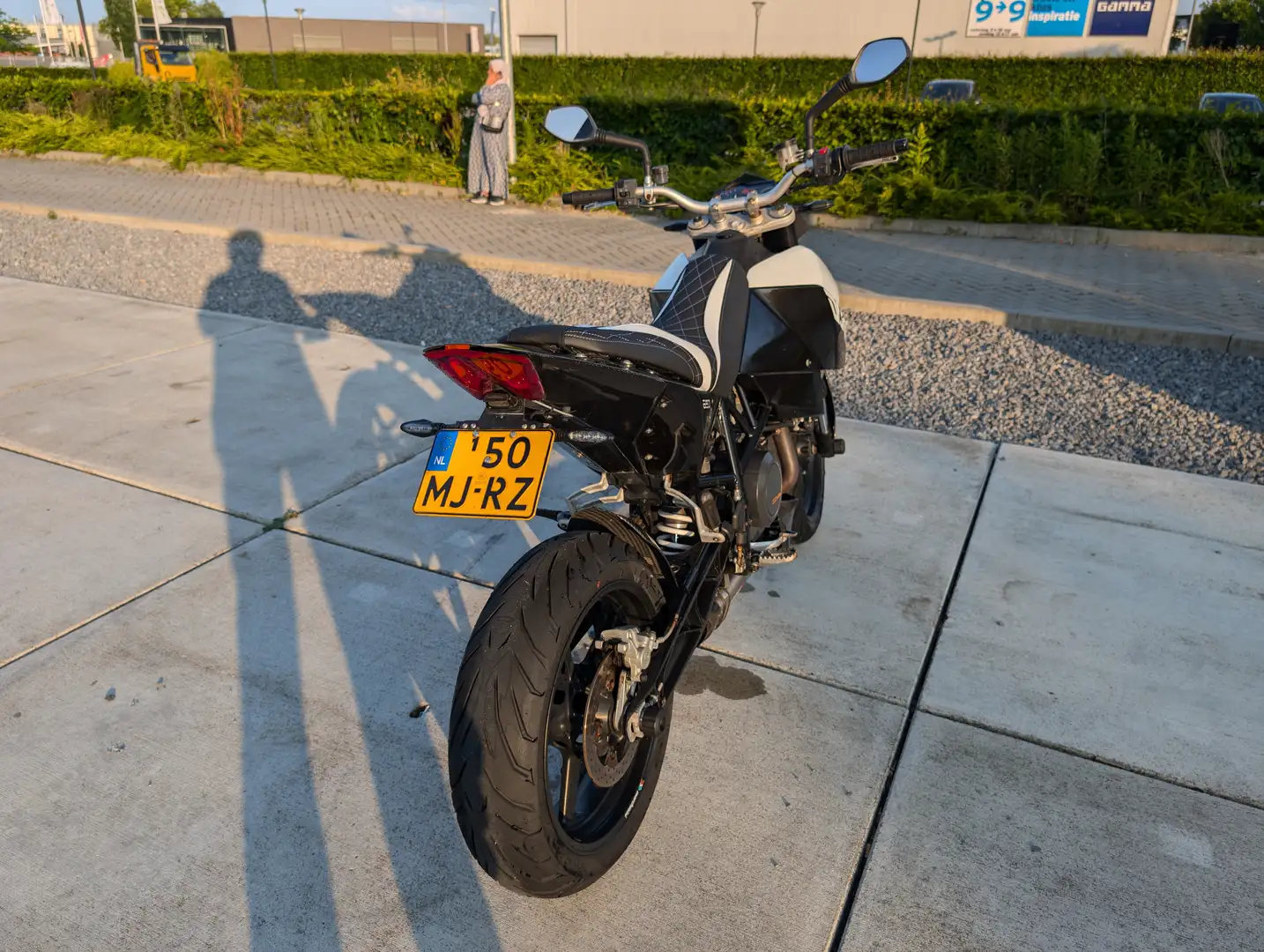 KTM 690 Duke A2 Negro - 2