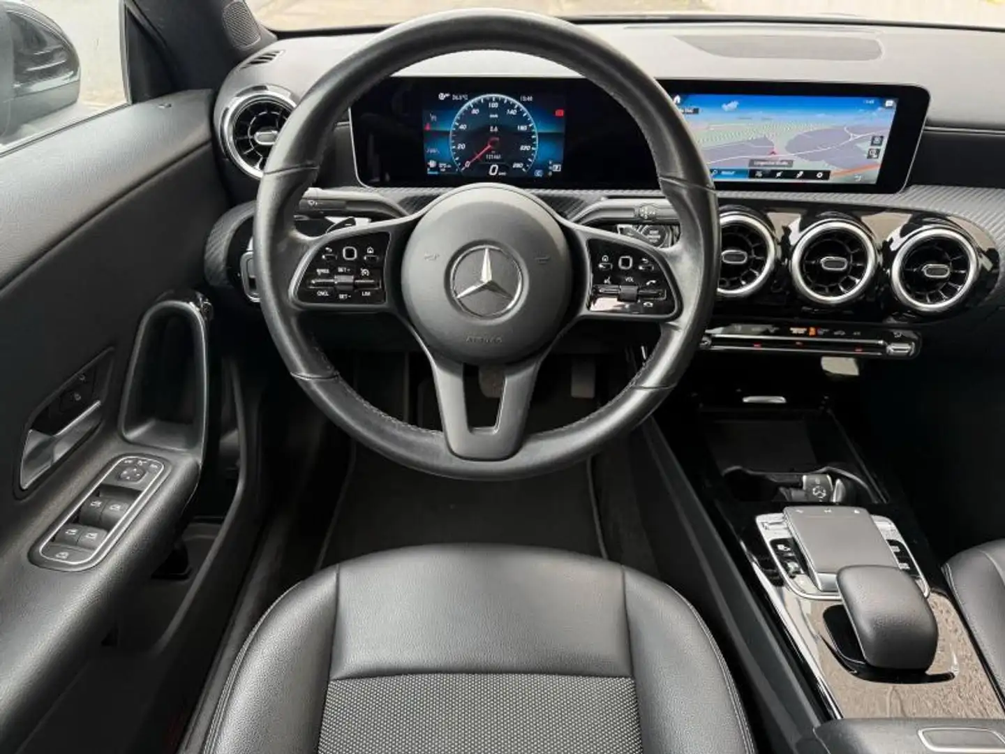 Mercedes-Benz CLA 180 180 Business Negro - 2