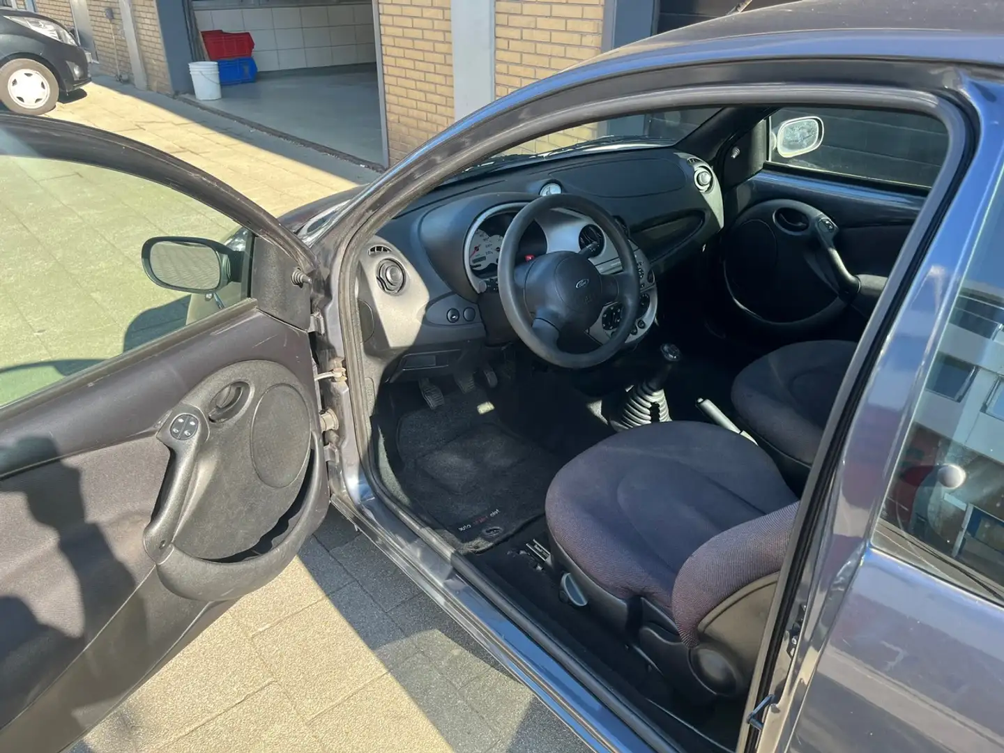 Ford Ka/Ka+ 1.3 Summer Edition Grijs - 2