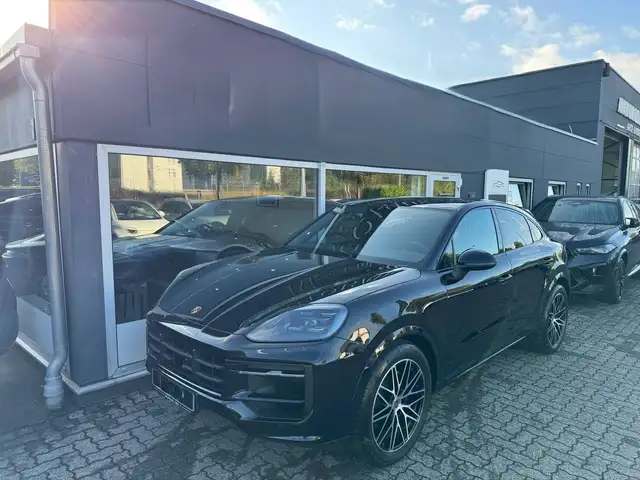 Porsche Cayenne view 13