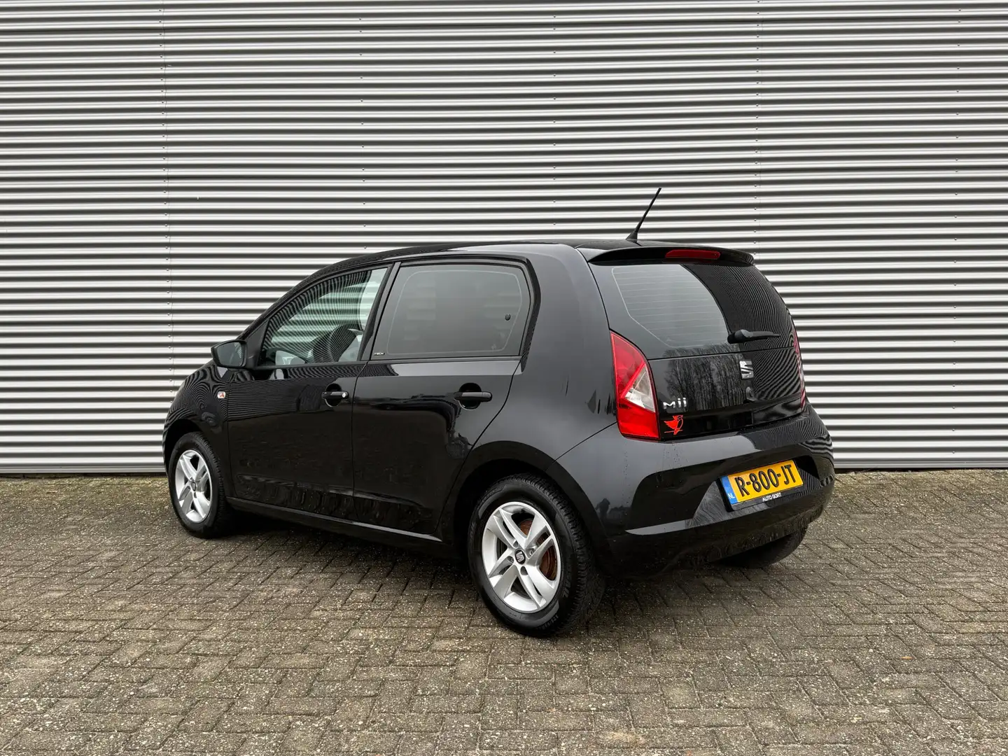 SEAT Mii 1.0 75pk i-Tech | Airco | 5 Deurs | Navi | Alu vel Negro - 2