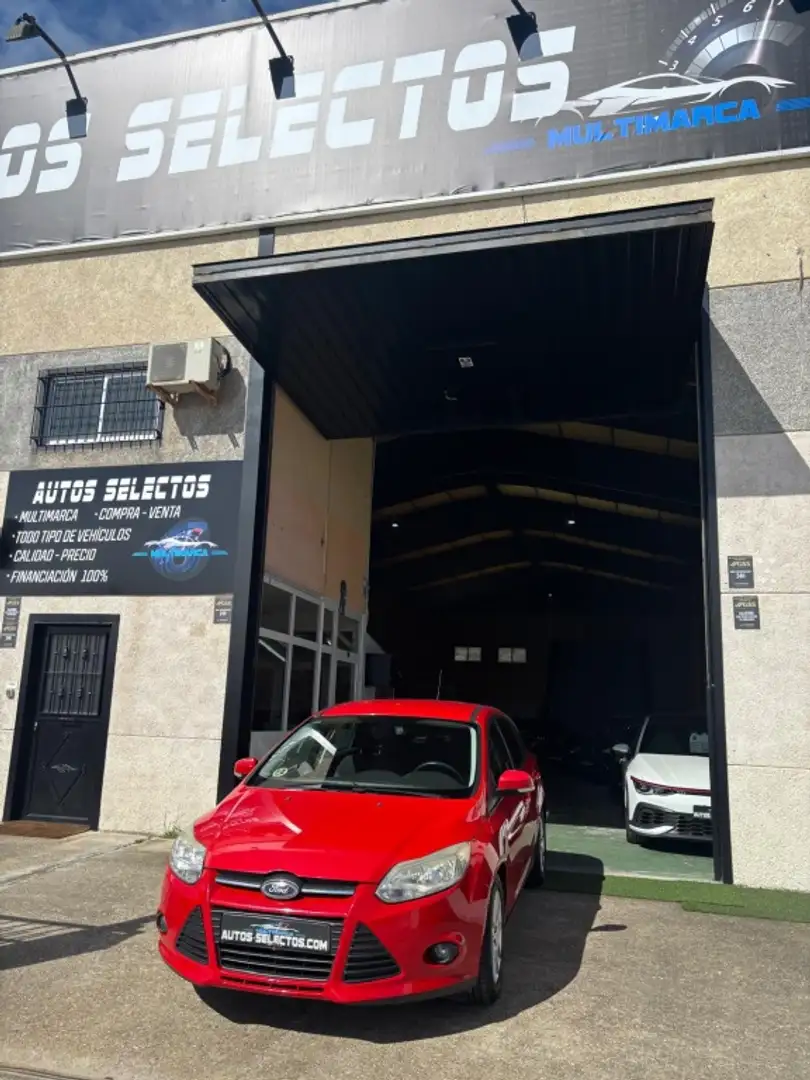 Ford Focus 1.6TDCi Trend 115 Rouge - 1