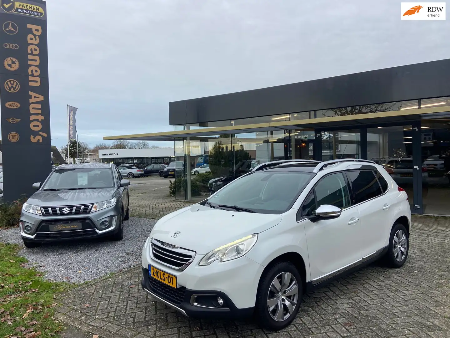 Peugeot 2008 1.6 VTi Féline|CC|T-haak|Clima|Sensor Blanc - 1