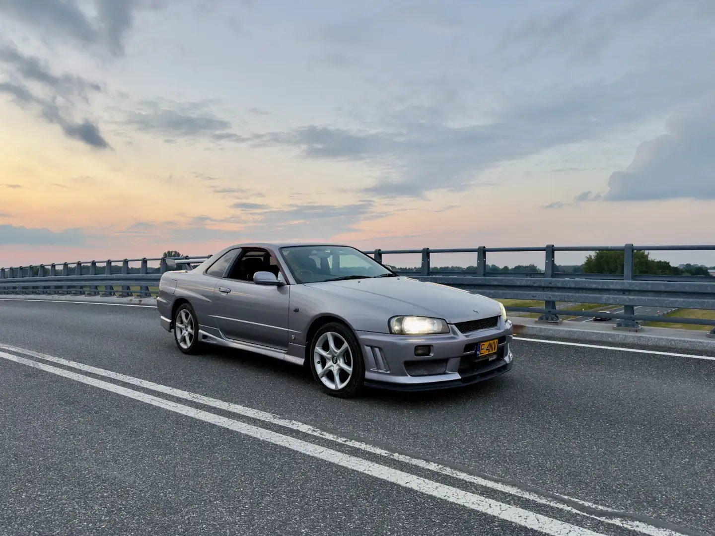 Nissan Skyline Nissan Skyline R34 GTT Gris - 1