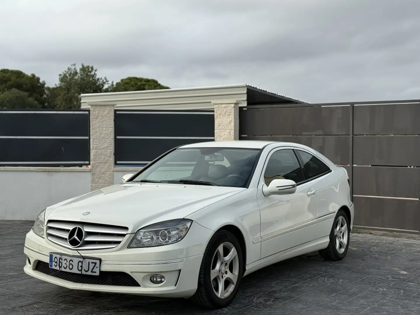Mercedes-Benz C 220 220CDI White - 1