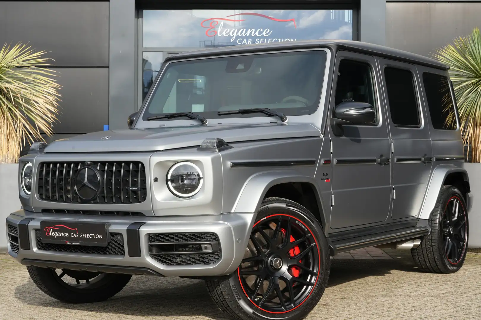 Mercedes-Benz G 63 AMG G700 Brabus 700pk Navigatie/360camera/Trekhaak Grijs - 1
