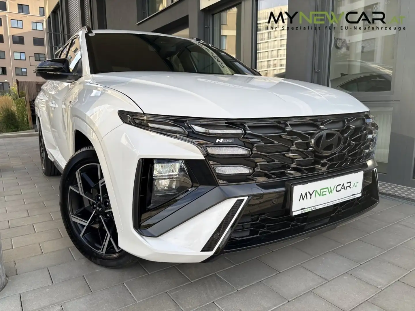 Hyundai TUCSON N-Line 1,6 T-GDI 2WD | NAVI 19" SHZ Blanc - 1