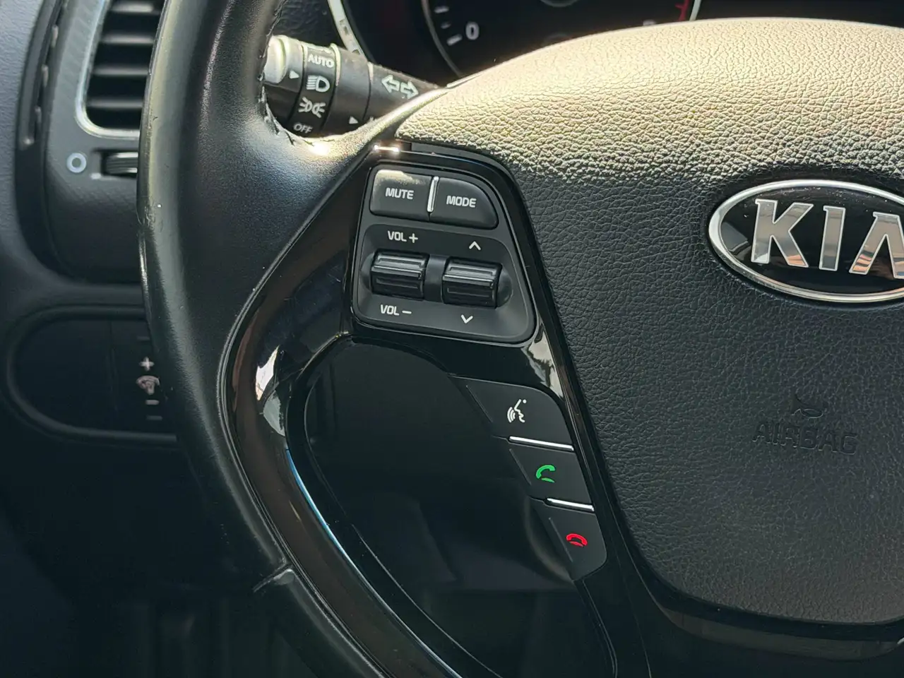 Kia Forte снимка Kia Forte