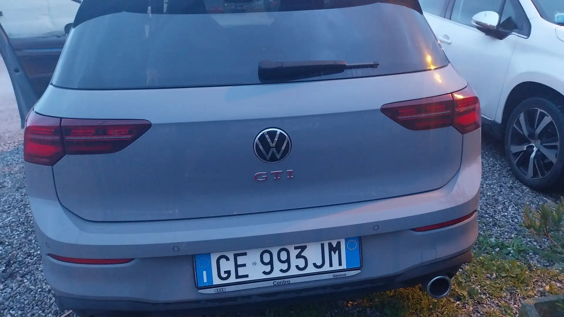 Volkswagen Golf GTI 2.0 tsi 245cv dsg - 2